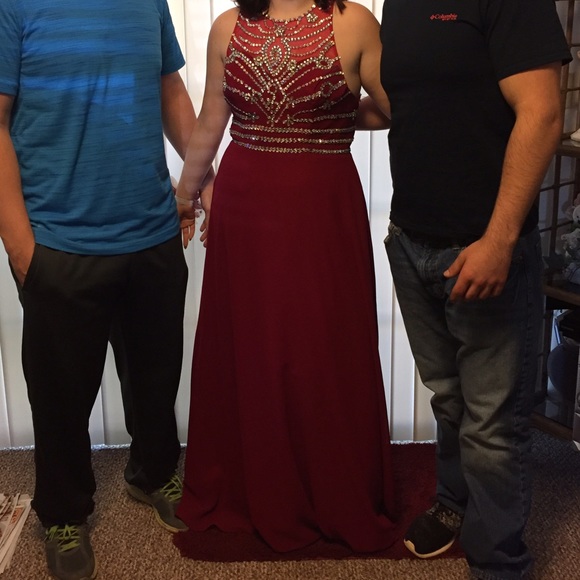 Prom dress - Picture 2 of 4
