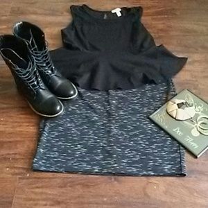 Mossimo Stretch Skirt- Size XXL