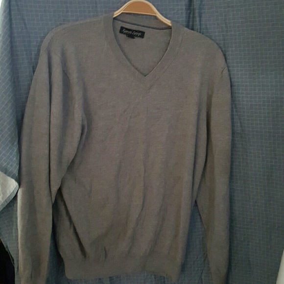 Kenneth Roberts Platinum Gray Sweater