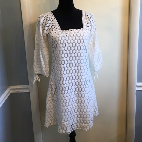 White Solitaire Dress Size M
