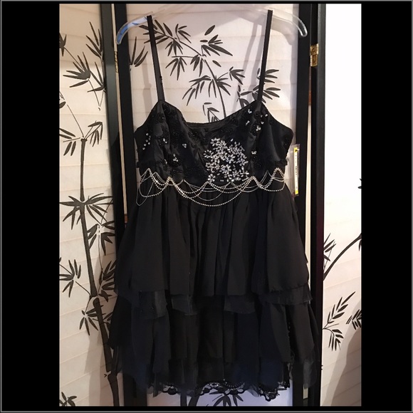 ❤️️Beautiful New Alice &Olivia BlackJeweled Dress