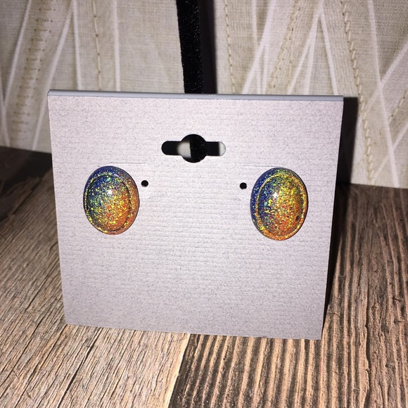 Custom Painted Earrings - Picture 1 of 1