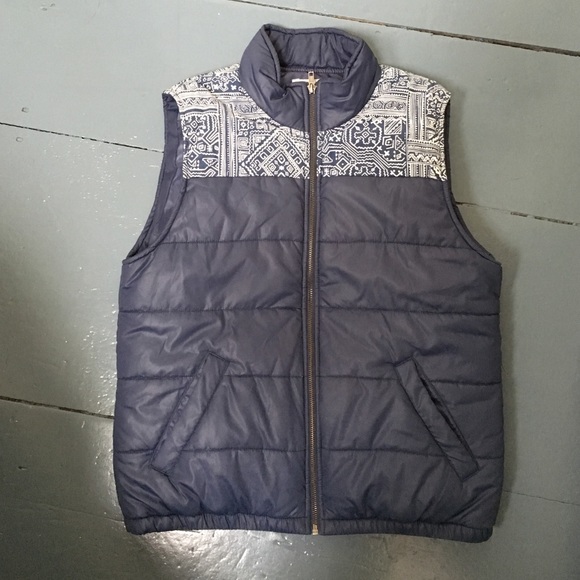 Billabong puffy vest