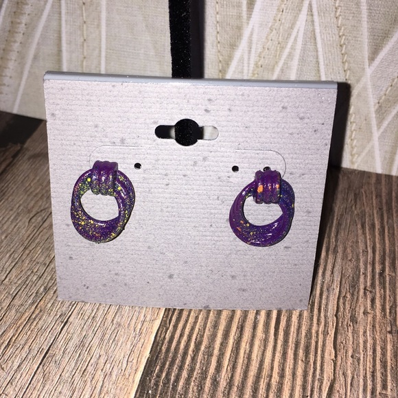 Custom Painted Knot Earrings - Picture 1 of 1