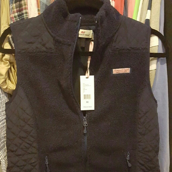 SOLD*Vineyard Vines Sherpa and quilted vest