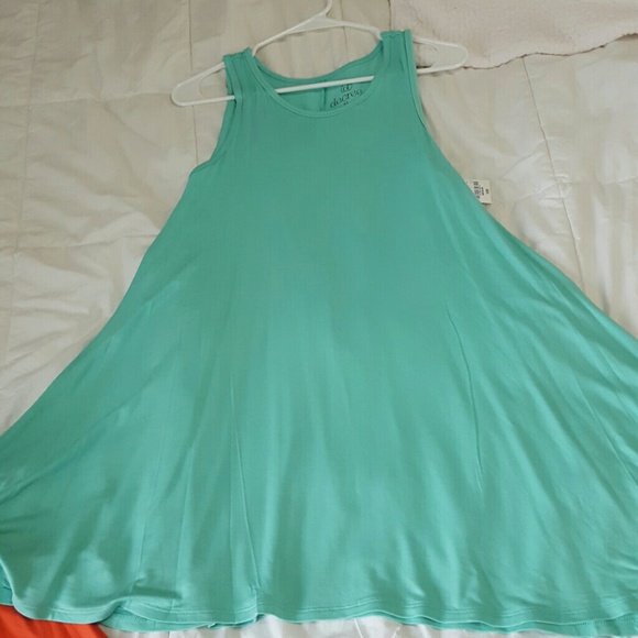 Sleeveless tunic tank