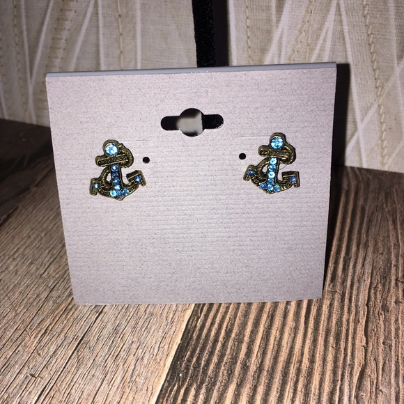 Anchor Earrings - Picture 1 of 1
