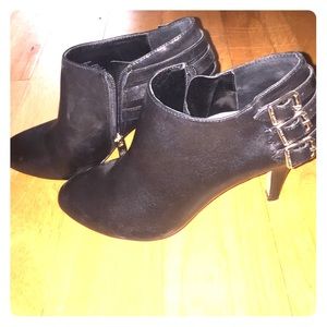 Vince Camuto short black heeled boots
