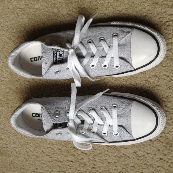 Grey/white Converse