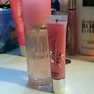 Pink warm and cozy body pray with sparkles