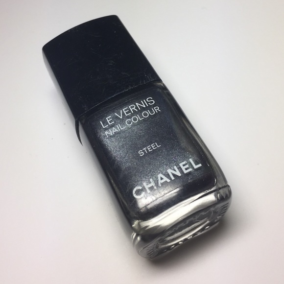 Chanel Nail Polish- Steel (13ml / 0.4 fl oz)