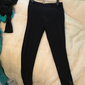 Black leggings