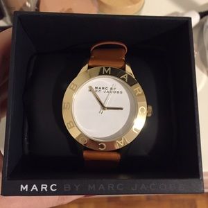 MARC BY MARC JACOBS Amy Watch, 36mm