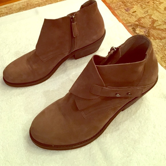 Ankle boots