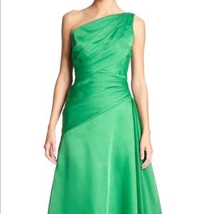 Green Monique Lhuillier One Shoulder Gown