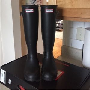 Black Hunter Rain Boots.