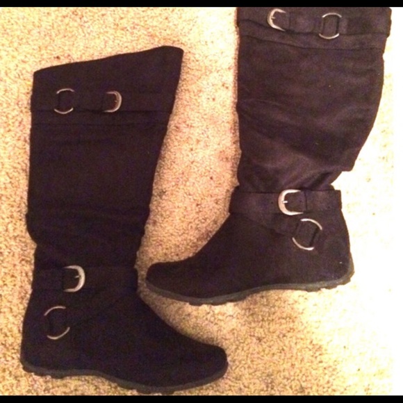Maurice's Faux suede boots