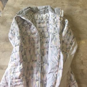 Lululemon fluff off stain glass jacket