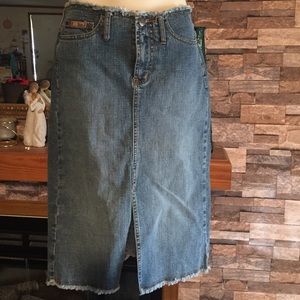 L.e.i. EDemin skirt with slit up front