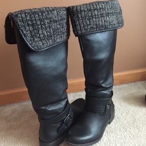 JUSTFAB TALL BLACK BOOTS