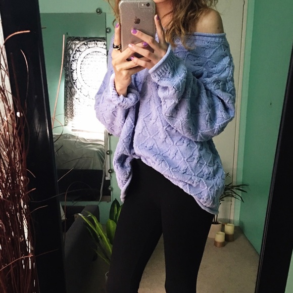 SOLD Lilac Clouds •