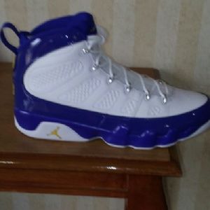 Retro Jordan 9's