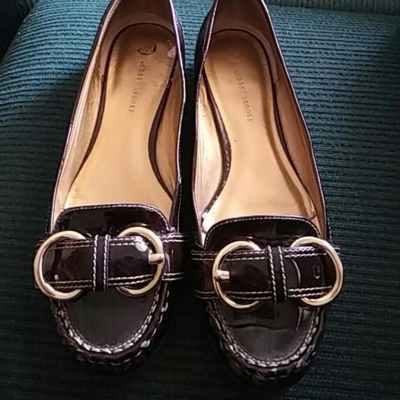 **REDUCED** FLAT SHOES - Picture 3 of 4