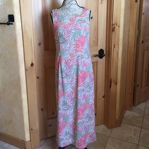 ❌ Floral maxi dress