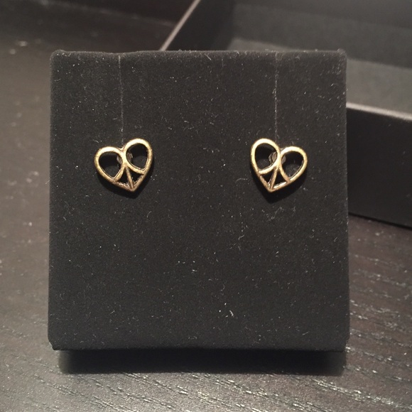 Peace & Love earrings