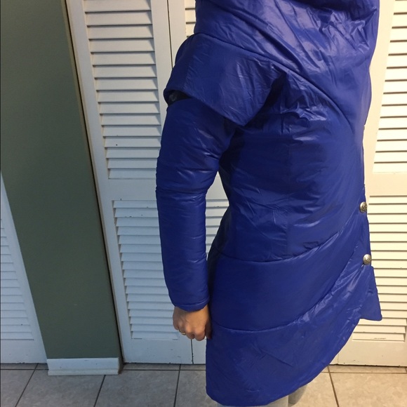 Jacket - Picture 2 of 3