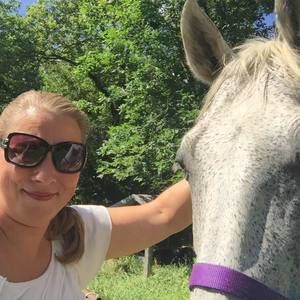 Meet your Posher, Lisa