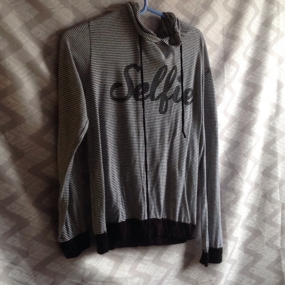 "Selfie" sweatshirt