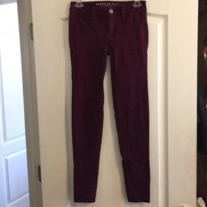 Burgundy American Eagle Super Stretch Jegging!