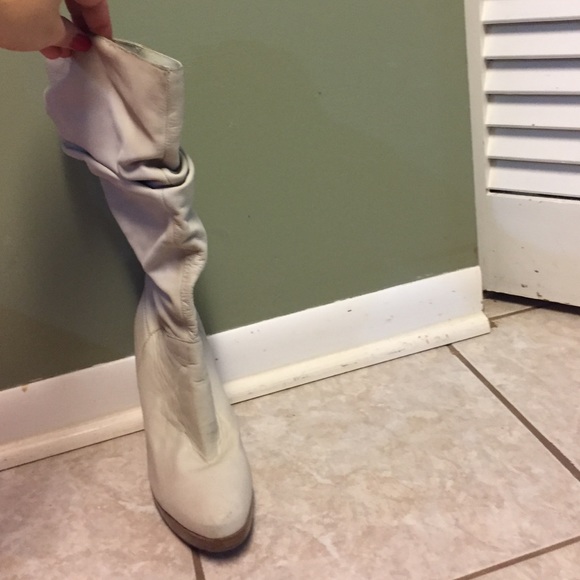 Boots - Picture 2 of 3