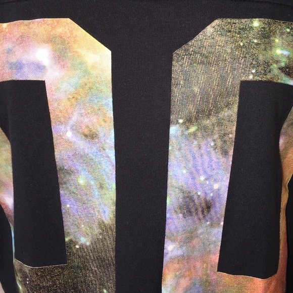 PacSun Graphic T - Picture 3 of 3