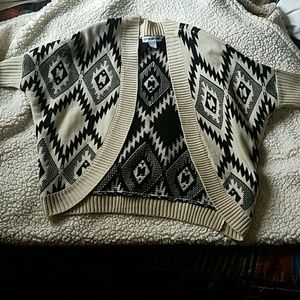Tribal Printed Shortsleeved Cardigan