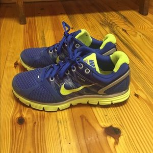 Nike lunarglide 2 running shoes
