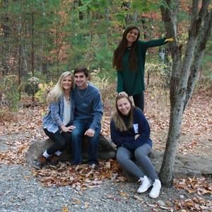 Meet your Posher, Glynda