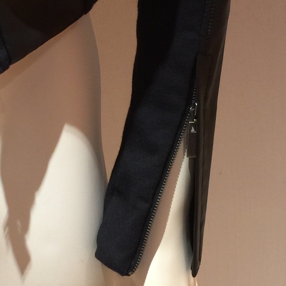 Jacket - Picture 3 of 4