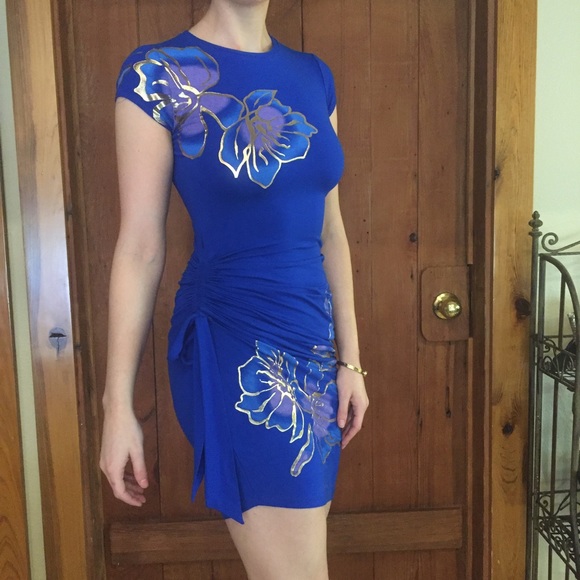 Beautiful CACHE blue bodycon dress