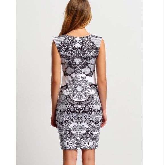 New Beautiful Lacy Dress - Picture 3 of 4