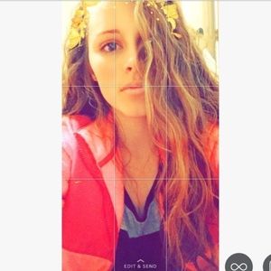 Meet your Posher, Alyssa