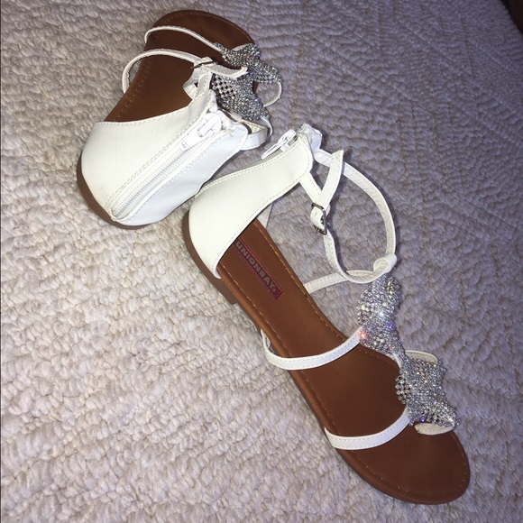 Sparkly sandals 💎