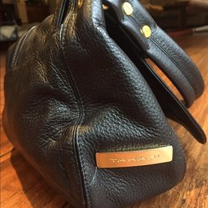 Tahari soft leather shoulder bag ❤️