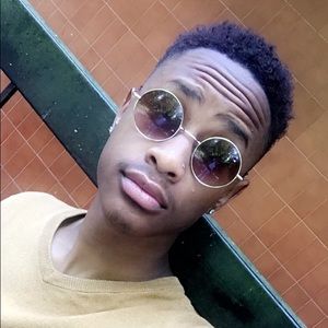 Meet your Posher, Aj