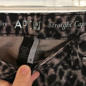 Apt. 9 Pants - Leopard print straight leg Capri pants 10 Apt. 9 Pants - Leopard print straight leg Capri pants 10