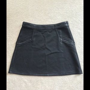 Beautiful black skirt!!