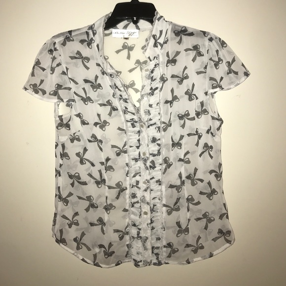 Bettie Page Lace Detail Button Up