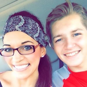 Meet your Posher, Brett