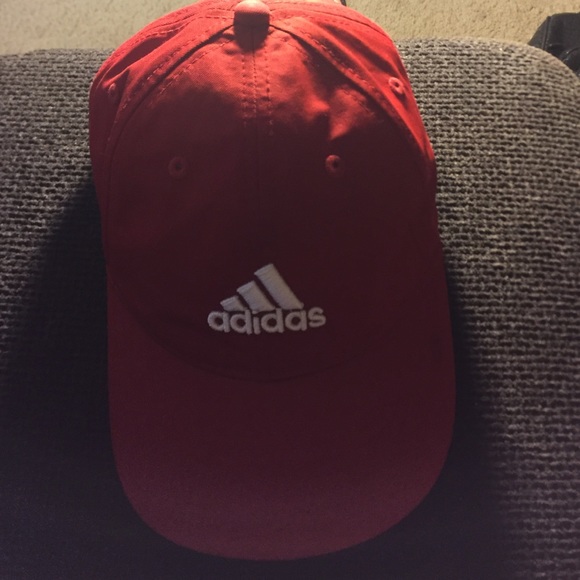 Adidas hat - Picture 1 of 2